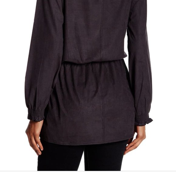 Vertigo Ruffled Smocked Tunic, Size Large, Black - Picture 4 of 6